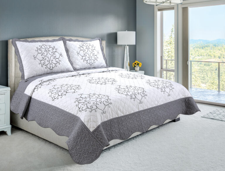 Embroidered Quilt Set - Silver – Relaxwell Mattress