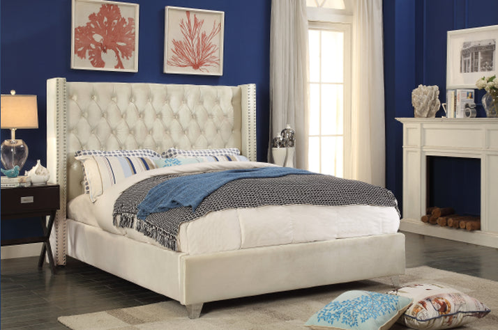 5892 – BEIGE BED